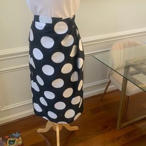 Carolina Herrera ( Dot Your Attention) Skirt Size 12